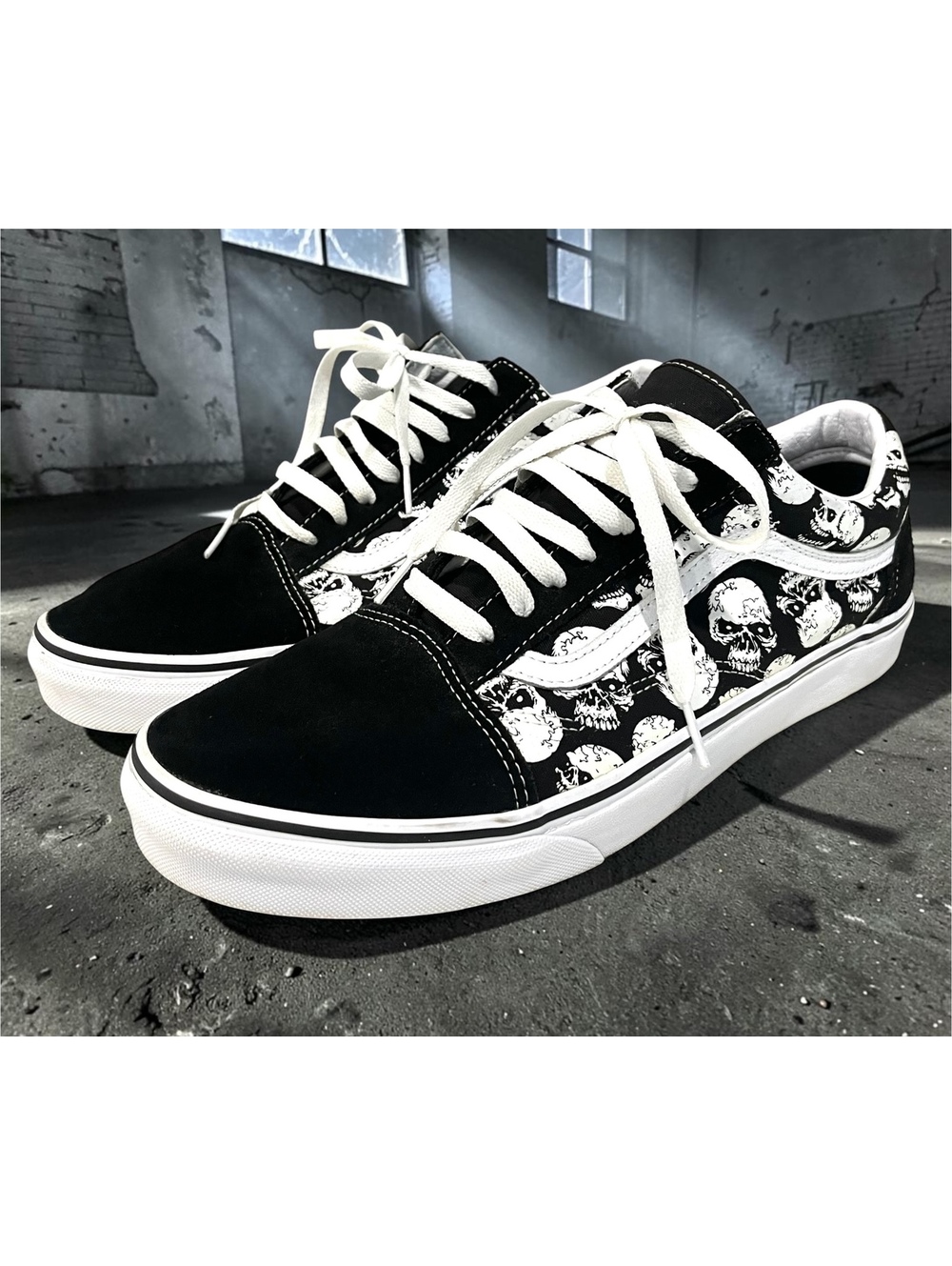 Vans Old Skool Skull Shoes Men’s 12 Black White Suede Canvas Goth Skate Punk